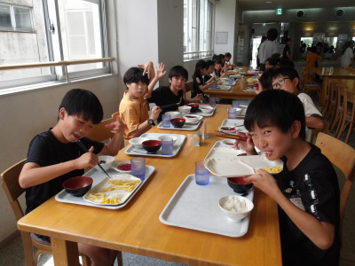 昼食３